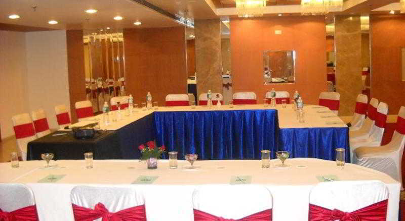 Country Inn Ahmedabad Eksteriør billede