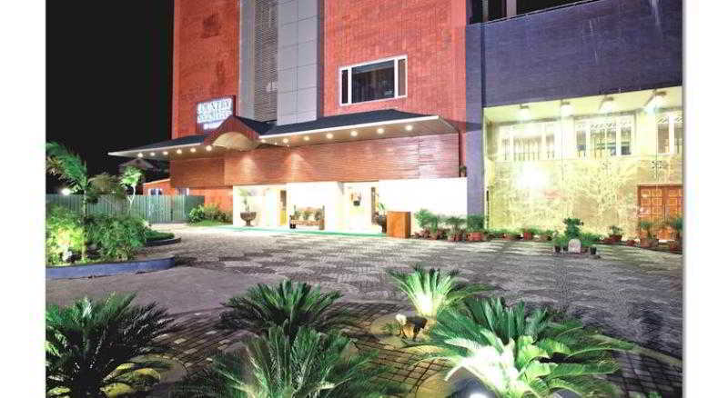 Country Inn Ahmedabad Eksteriør billede