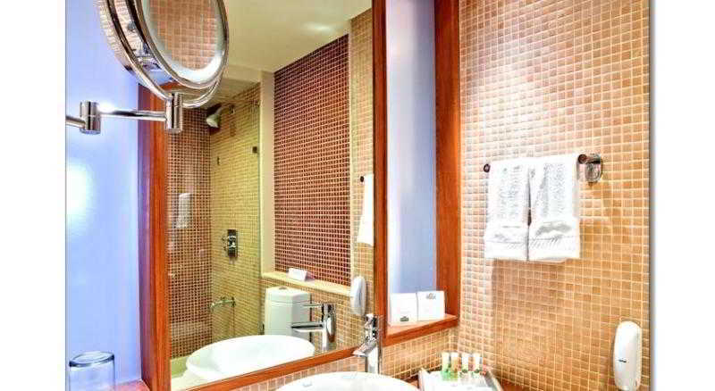 Country Inn Ahmedabad Eksteriør billede